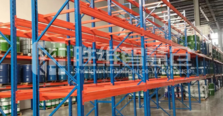 這款重型貨架，成為解決化學制品企業倉儲難題的 “萬能解藥”