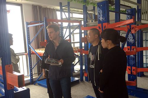 勝通貨架.jpg