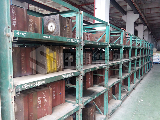 重型貨架，中型貨架，模具貨架.jpg