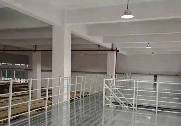 寧波艾斯伯格電器倉庫倉儲性能提升的秘密，就在勝通鋼平臺！