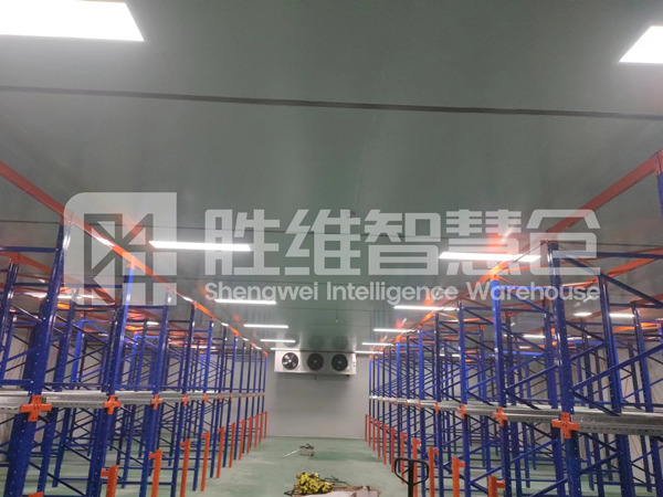 貫通貨架